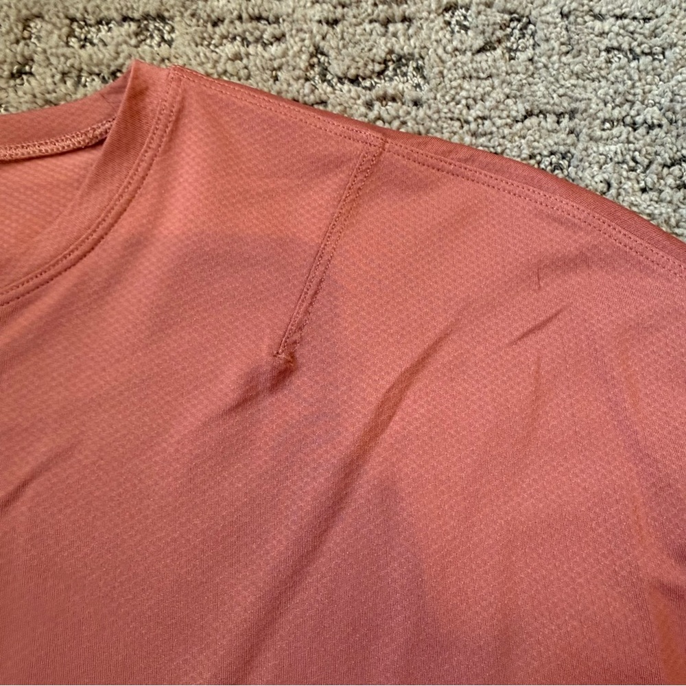 Lululemon Abrasion-Resistant Training
T-Shirt - Picture 3 of 5